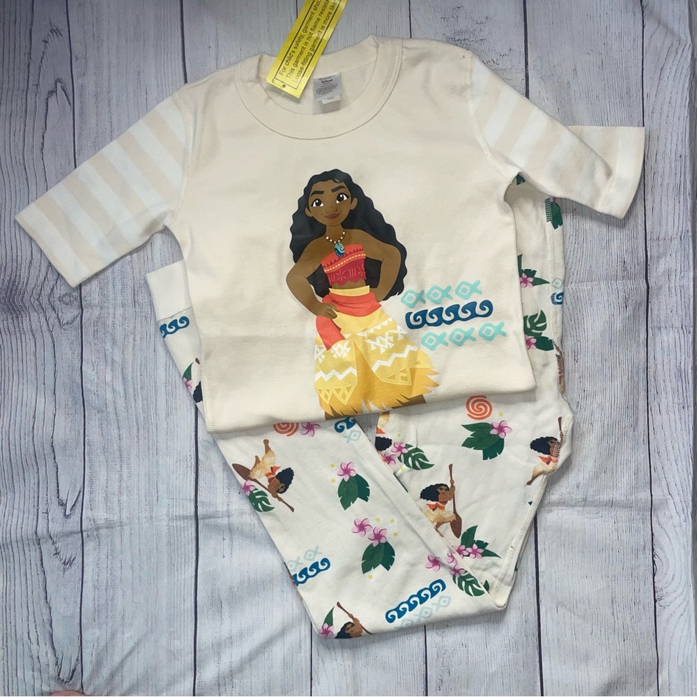 NWT Hanna Andersson Moana Pajama Set